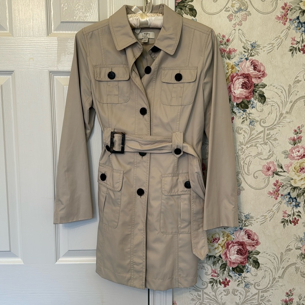 NWOT Loft tan jacket